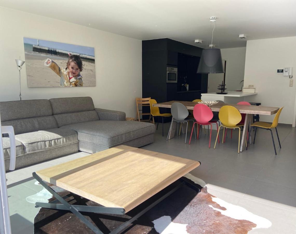 Dolce Vita - Zonnig Familie Appartement Met Garagebox Nieuwpoort Exterior photo